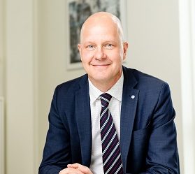 Grupul VELUX il desemneaza pe Lars Petersson in calitate de nou CEO, ca urmare a deciziei lui David Briggs de a se pensiona