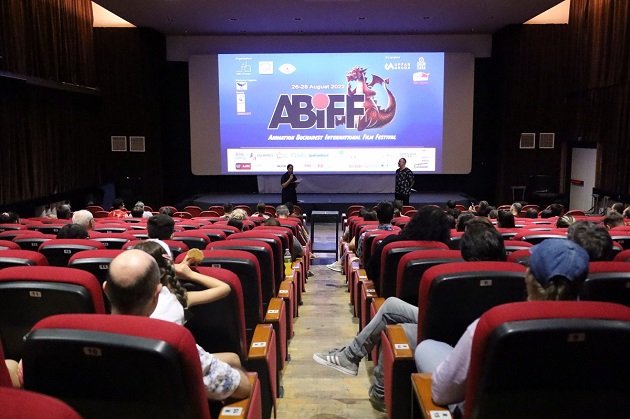 Peste 1.000 de spectatori, adulti si copii, s-au bucurat de cea de-a doua editie a ABIFF - Animation Bucharest International Film Festival, desfasurat in perioada 26-28 august cu proiectii speciale si simultane in 15 orase din tara