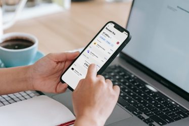 Revolut lanseaza Revolut Pro, un cont special pentru mici intreprinzatori si liber-profesionisti