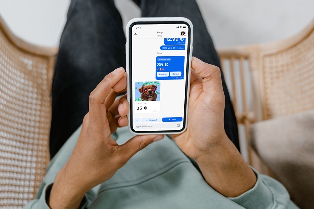 Revolut devine prima aplicatie de banking din SEE care inglobeaza si un chat pentru utilizatori