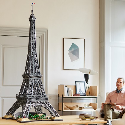 Turnul Eiffel LEGO® - Cel mai inalt set de pana acum!