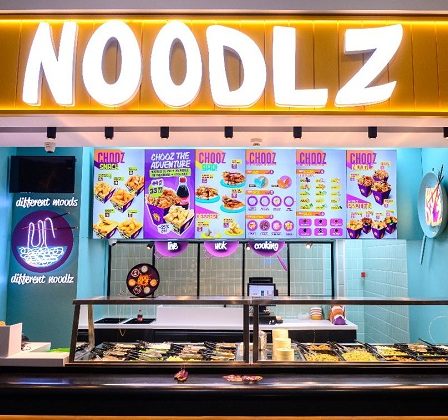Aventura gustului asiatic NOODLZ Romania a ajuns si in Galati