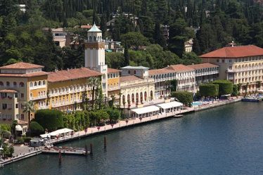 Apex Alliance si Paval Holding achizitioneaza legendarul hotel italian Grand Hotel Gardone