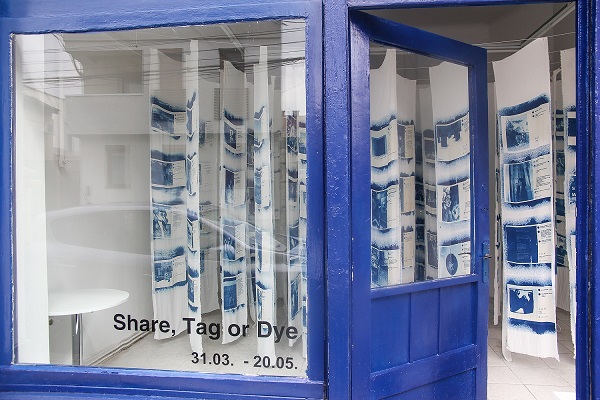Labirintul de cianotipie Share, Tag or Dye Again ajunge pentru prima data in Timisoara pe 8 iunie