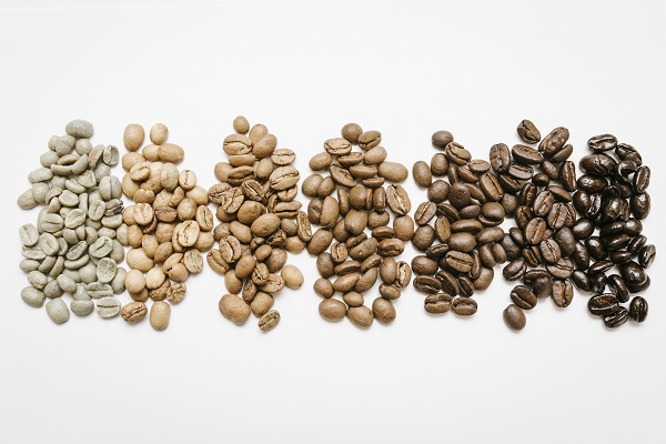 Trucuri Lavazza pentru a deveni expert in prepararea cafelei boabe proaspat macinate