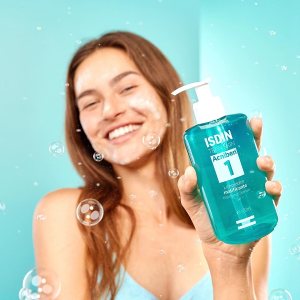 Tu, acneea si proba costumului de baie: o poveste cu happy-end si ACNIBEN Body!