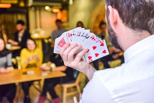 Atelierul de magie Lumea din maneca, relansat in decembrie la cererea publicului