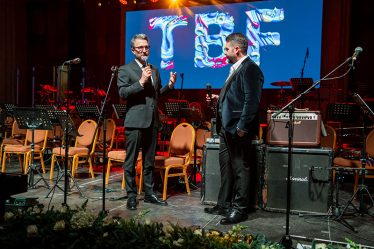 Romania Reinterpretata intr-o petrecere marca TBF: 7 ore cu Mancare Traditionala Gourmet, Gheorghe Zamfir, Phoenix, Orchestra Simfonica Bucuresti