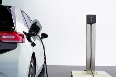 Analiza LEKTRI.CO - Peste 16.800 de masini electrice au fost inmatriculate anul trecut in Romania, cu 35% peste 2022