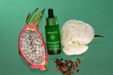 Extract de bujor alb si fructul dragonului pentru un ten stralucitor