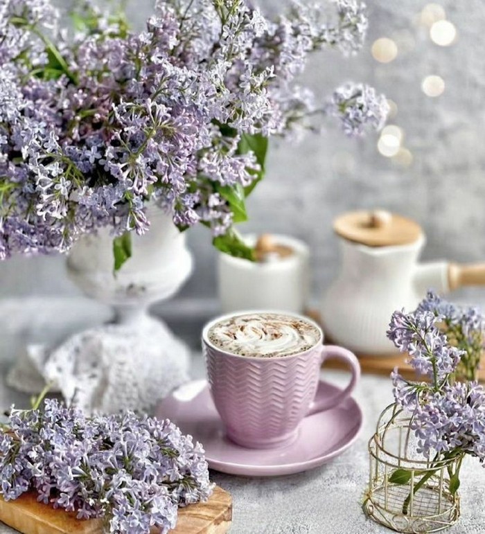 Aprilie: Buna dimineata! Imagini cu Cafea pentru Fiecare Zi