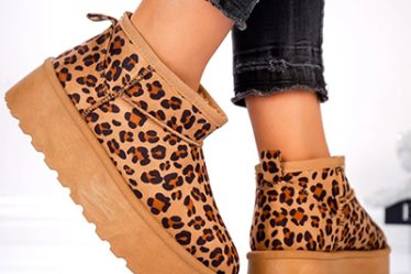Modele de Cizme Dama UGG pentru Iarna Online