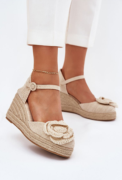 Modele de Sandale Dama cu Platforma Online Modele de Sandale Dama cu Platforma Online